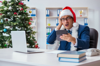 Use QuickBooks Online to Turn Year-end from Scary to Merry.png